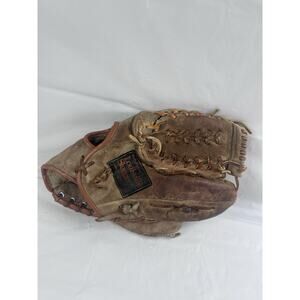 Louisville Slugger Baseball Glove HGB55 Left Hand Glove Right Handed Throw 10.5”